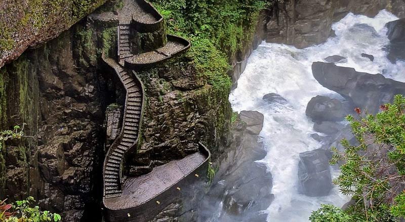 Pailon del Diablo Ecuador